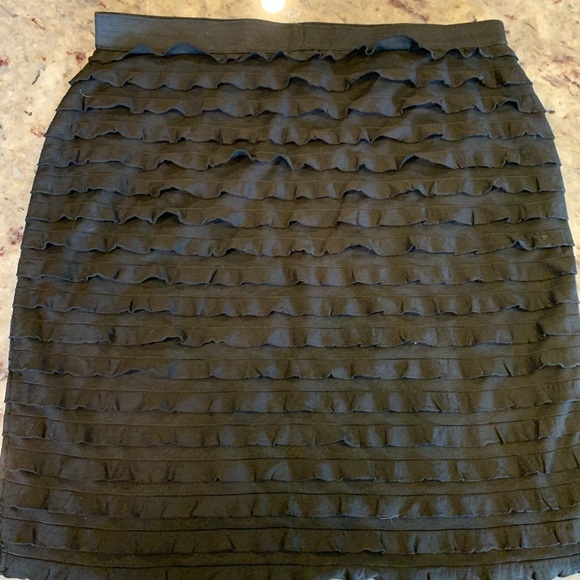 Banana Republic Ruffle Skirt - Picture 1 of 5